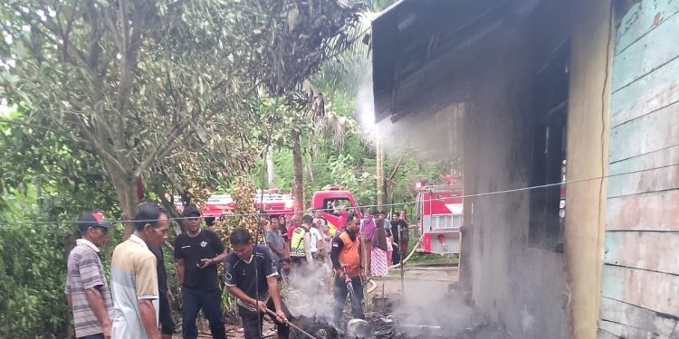 1 Unit Rumah Warga di Alue Raya Ludes Aceh Barat Ludes Terbakar, Kerugian Capai Ratusan Juta Rupiah